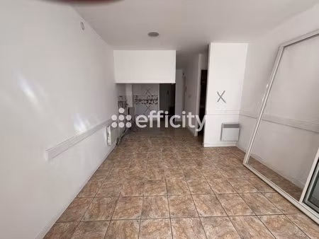 local commercial 1 pièce - 36 m²