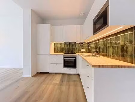 quartier européen : 1 chambre rénové