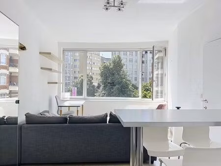 appartement à louer avec 1 chambre   ixelles (vbe41718)