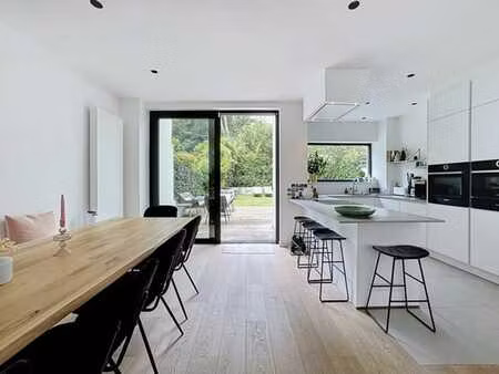st-job– maison 3 chambres avec jardin  terrasse et garage
