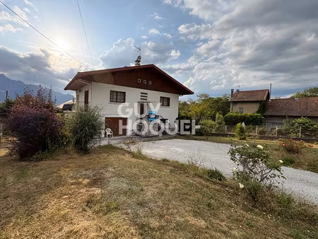 maison de luxe à vendre dans le quartier chantemerle-saint pol