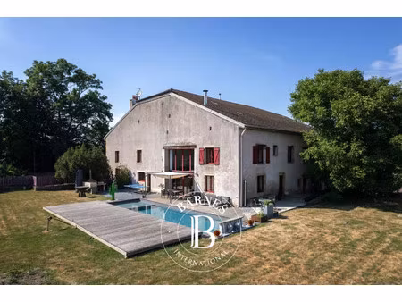 maison de luxe à vendre à vaudéville