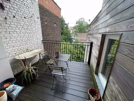 châtelain. appart 70m2 avec terrasse sud.