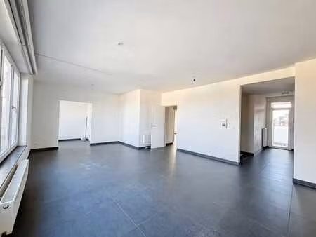 tomberg  appartement moderne 3ch ± 140m² + balcon