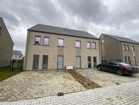 5 magnifiques maisons neuves 150m² au sol à louer