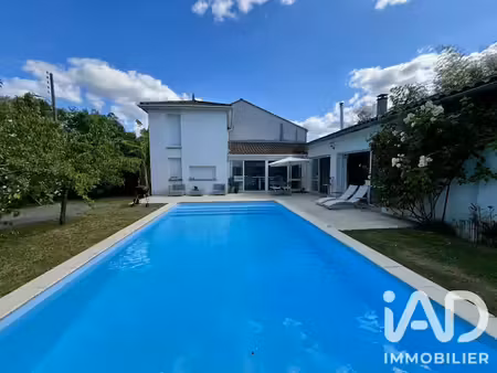 vente maison 8 pièces 215 m² à merignac (33700)  822 000 €
