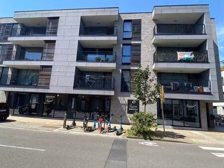 appartement moderne de 2 chambres à evere