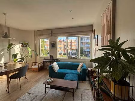 appartement (+- 70m²) + garage + emplacement parking