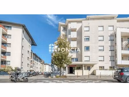 spécial investisseur – studio lmnp sous bail commercial à thonon-les-bains location meublé