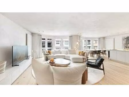 appartement rénové avec 3 chambres près de la place rubens