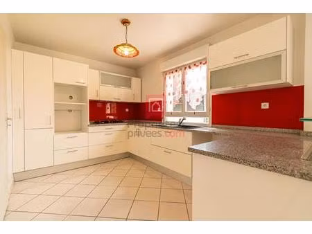 mareuil-lès-meaux magnifique maison familiale de 4 chambres  parfaitement entretenue et un