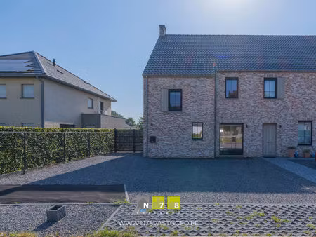 huis te koop in wijshagen met 3 slaapkamers