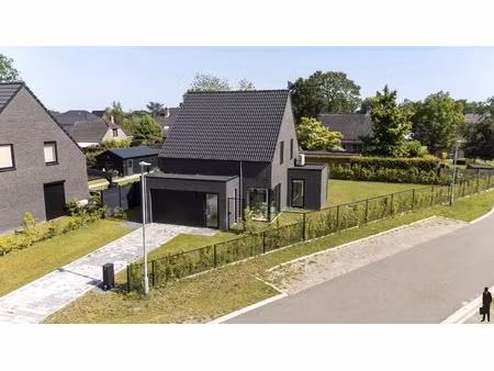 huis te koop in mol met 3 slaapkamers
