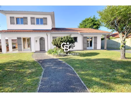 maison de luxe à vendre dans le quartier mestras