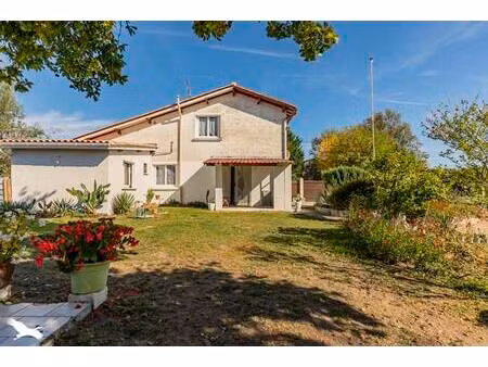 vente maison 4 pièces 90 m² lagorce (33230)