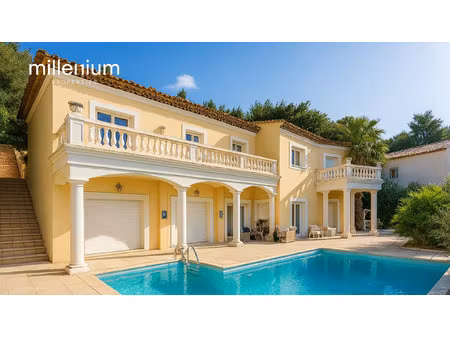 villa de luxe à vendre dans le quartier le grand duc-minelle