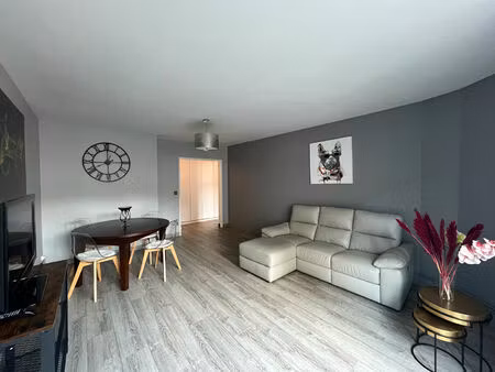 location appartement 2 pièces  60.74m²  reims