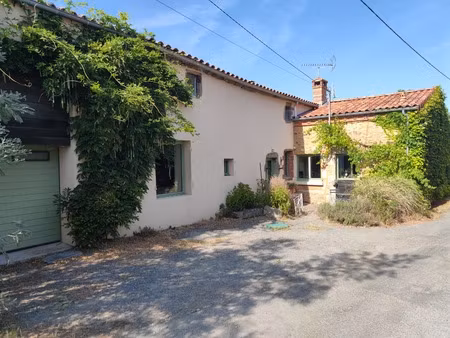 maison meublée de charme + de 150m2 habitables – disponible au 15 août 2026