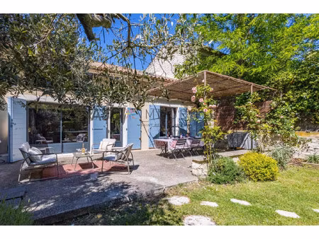 maison de luxe à vendre dans le quartier les ecarts