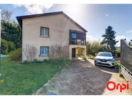 maison de luxe à vendre à sathonay-camp