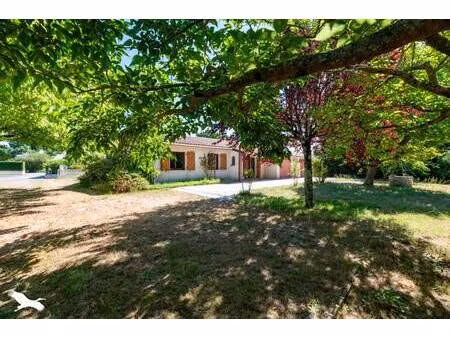vente maison 4 pièces 74 m² soulac-sur-mer (33780)