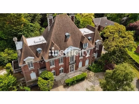 maison 21 pièces - 1130 m²