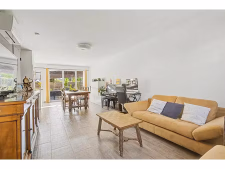 vente maison 4 pièces 87 m² à peyrolles-en-provence (13860)  399 000 €