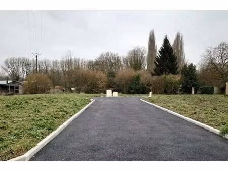 terrain constructible viabilisé à vendre