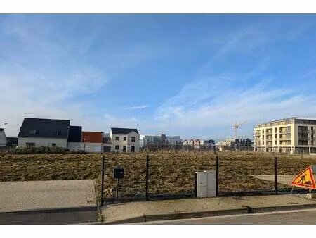 terrain constructible viabilisé à vendre