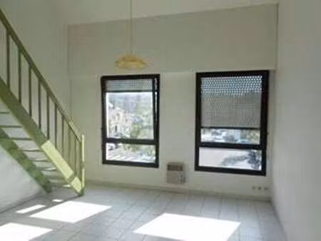 location appartement t1 à challans (85300) : à louer t1 / 35m² challans