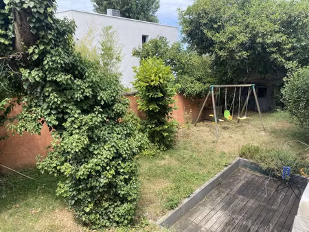 maison de luxe à vendre dans le quartier jardin parisien