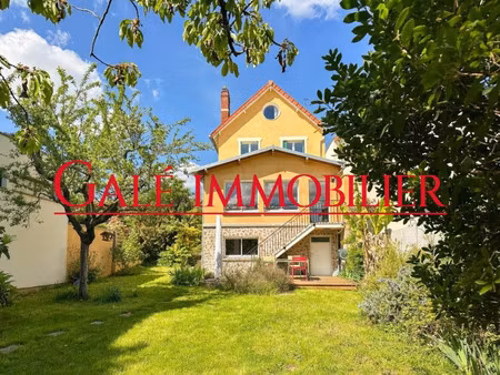 maison de luxe à vendre à sceaux