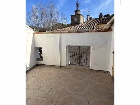 à vendre : maison de village de charme à la roquebrussanne
