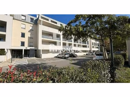 exclusivité foncia  t2 rez-de-chaussée 64m2  aux normes d'accessibilité