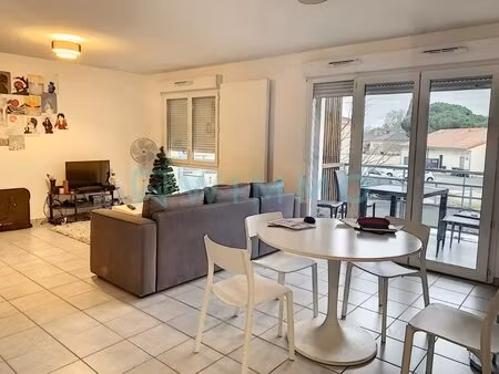 bel appartement t3 avec balcon - 65 m2