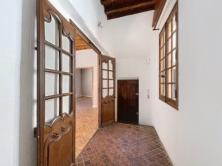 appartement avignon   secteur banasterie  t3 avec une chambre  beaucoup de cachet