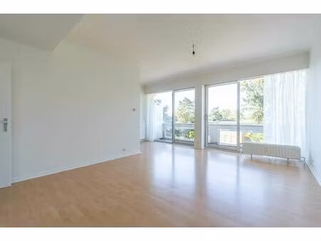 appartement à vendre avec garage et terrasse   uccle (vbe41557)