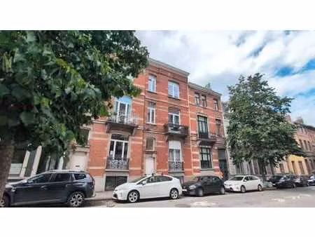 saint-gilles – maison de caractère avec espaces exts ±296m²