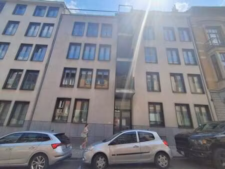 bel appartement 2ch de +/- 88m²