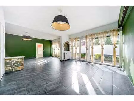 bel appartement 3 ch. avec garage et terrasse à grivegnée