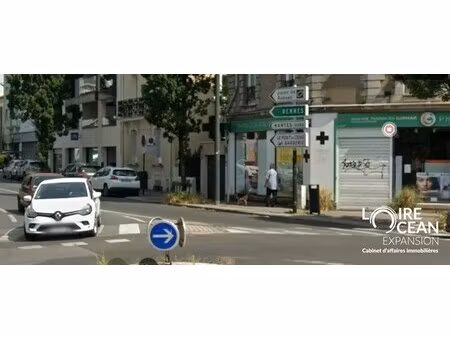 vente commerce nantes 44300 110m²