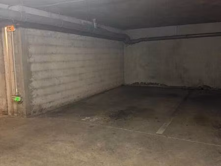 parking à louer
