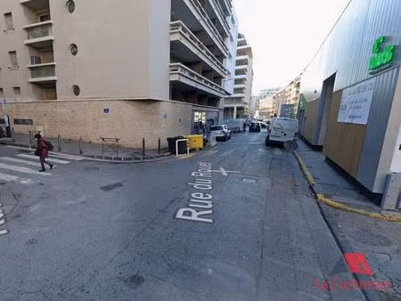 parking à louer