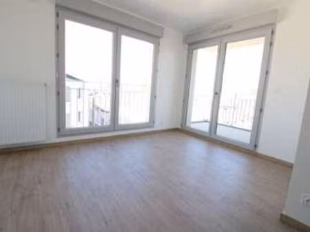 location appartement 3 pièces à nantes zola (44000) : à louer 3 pièces / 54m² nantes zola
