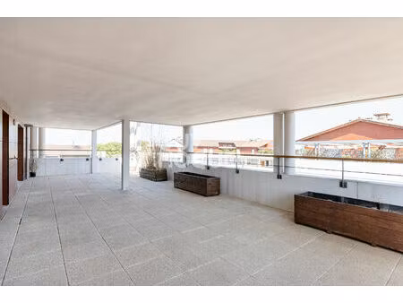 pont jumeaux : appartement t5 avec terrasse de 70m2