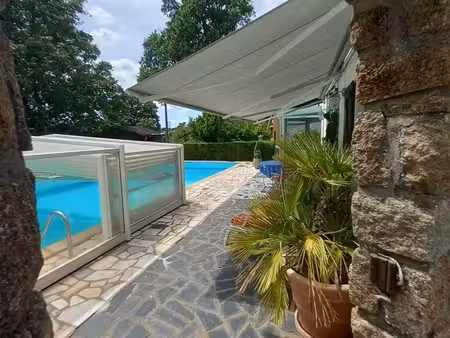montigné le brillant - propriété 200m² - 5 chambres - 4800m² - piscine