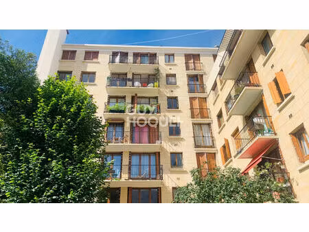 bois colombes gare/ studio 30 m²