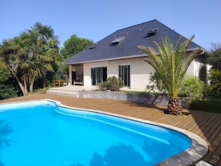 maison de luxe en vente à meillon  france