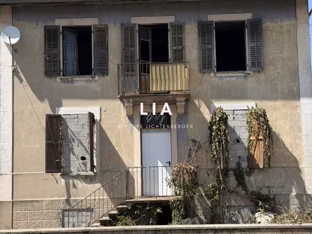 aix-les-bains - maison de ville a réhabiliter entièrement