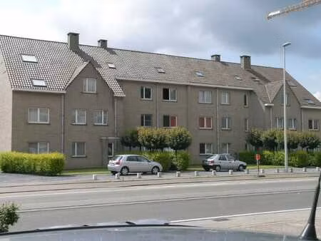 ruim appartement op centrale ligging te lochristi